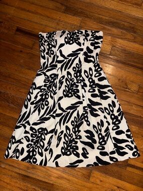 White House Black Market Strapless Black and White Floral A-Line Dress